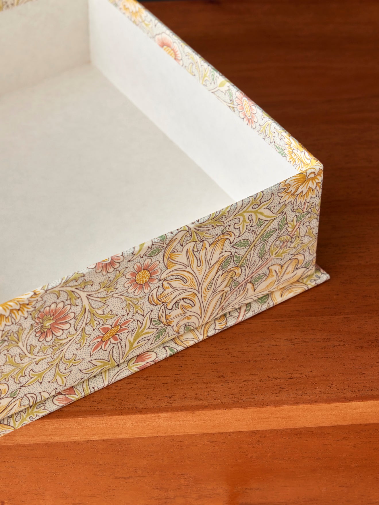 Boîte coffret en tissu Double Bough, dessin William Morris