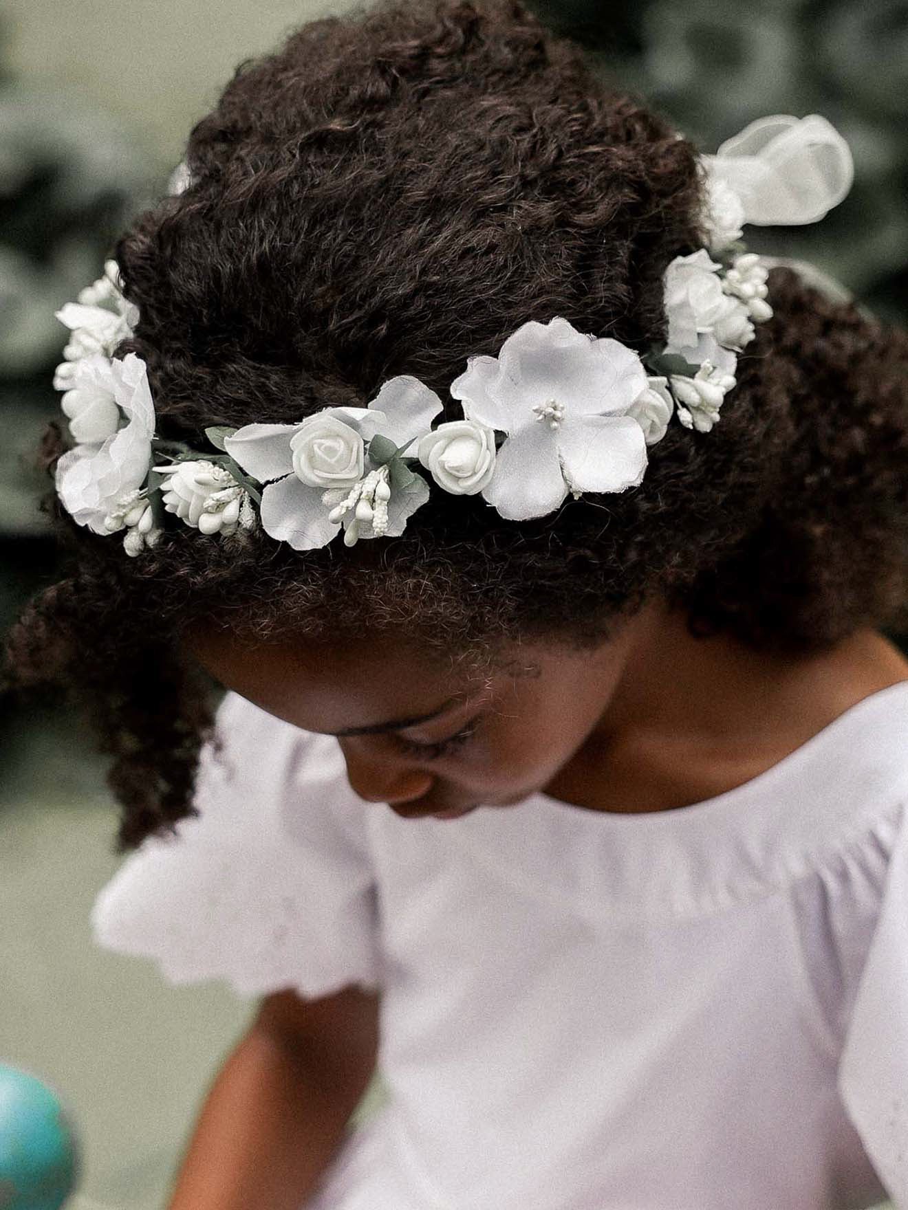 couronne de fleurs artificielles blanches accessoire cheveux