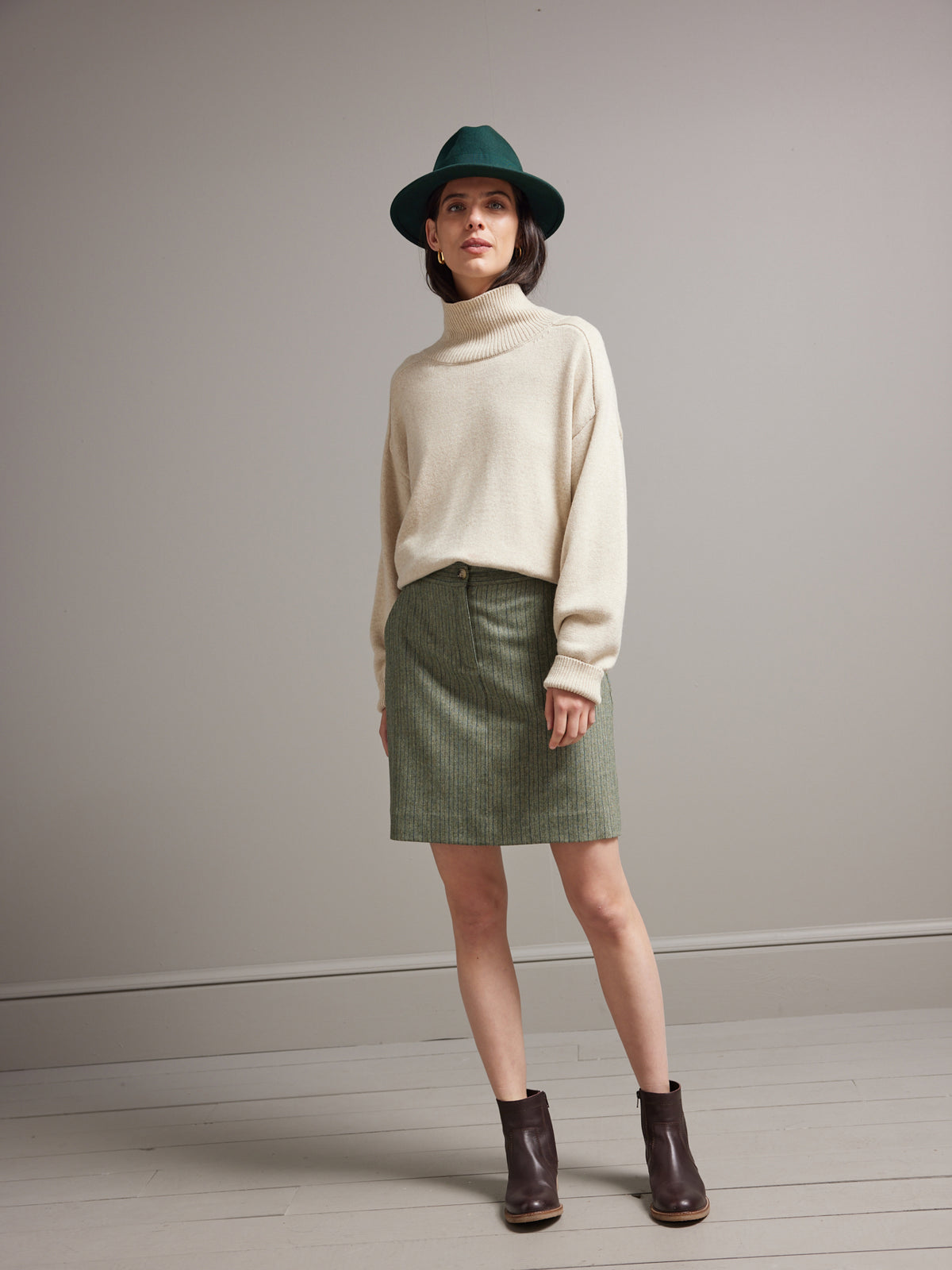 Jupe courte droite lainage chevrons femme