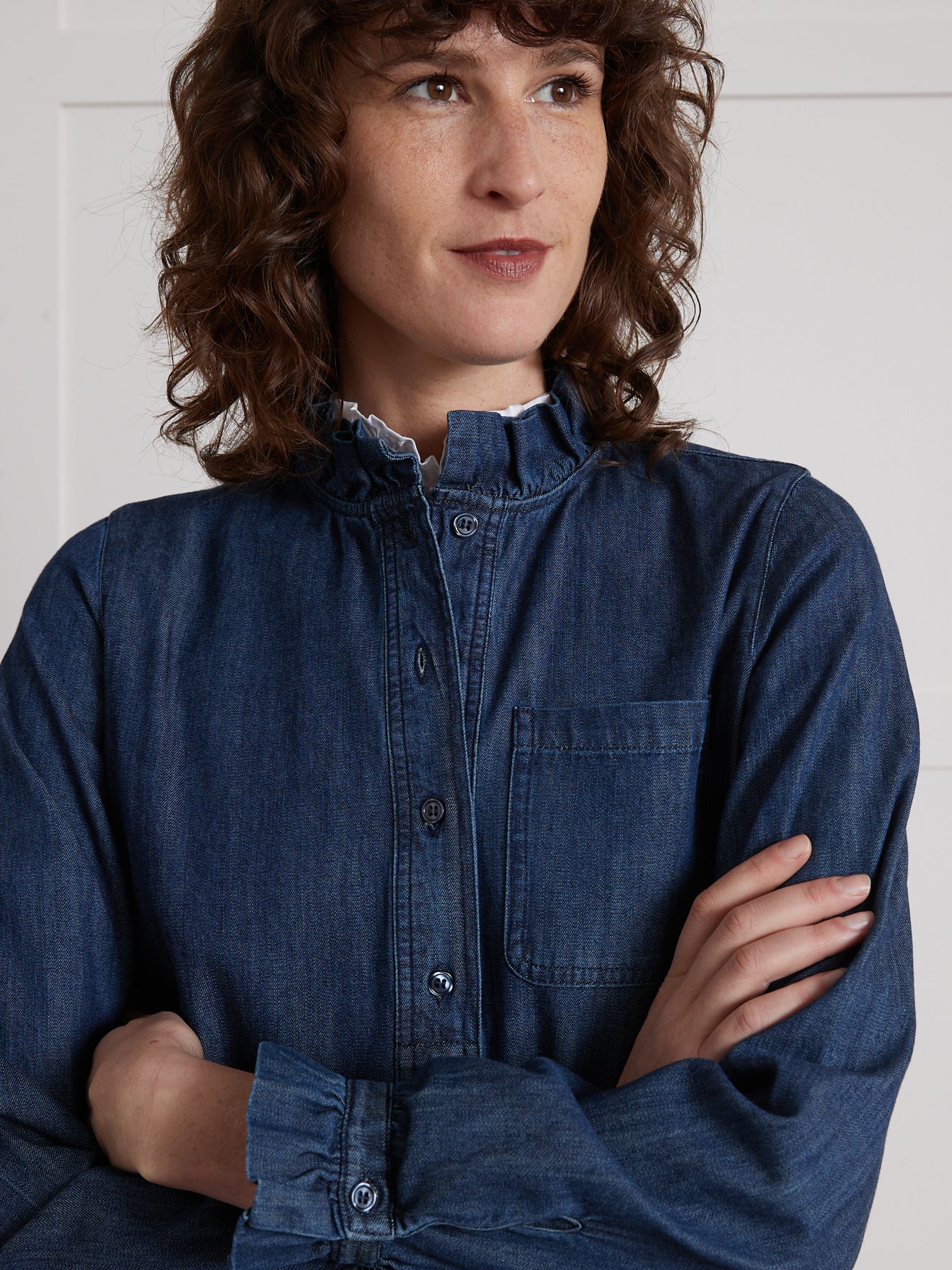 Robe courte col volanté femme en chambray