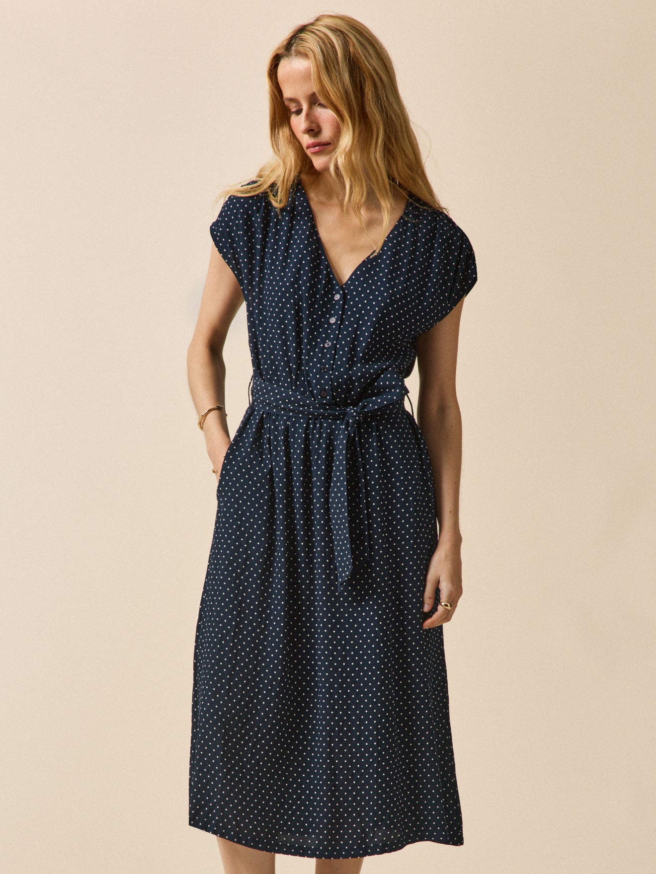 Robe mi-longue sans manches femme imprimé pois