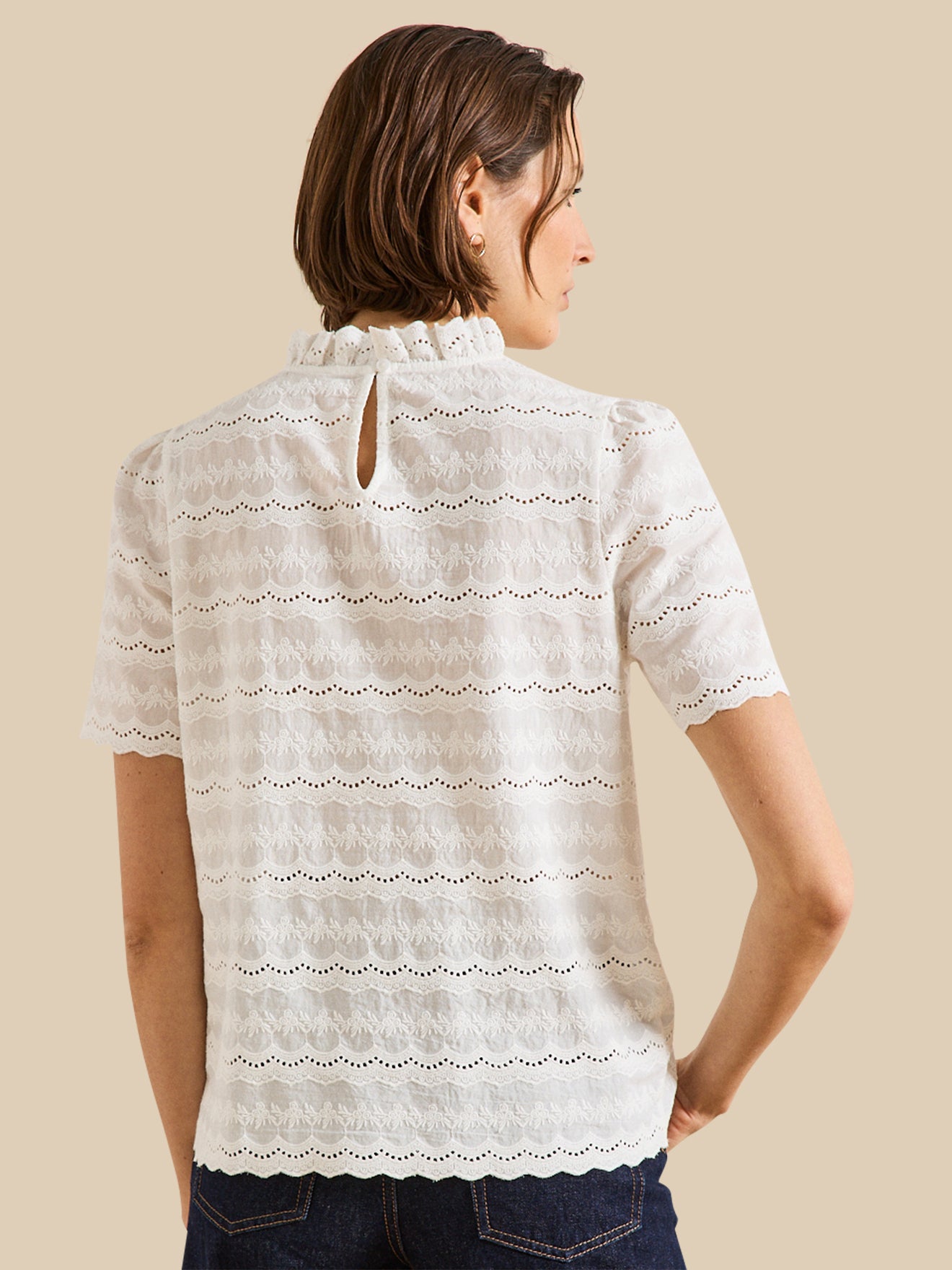 Top broderie anglaise col volanté femme