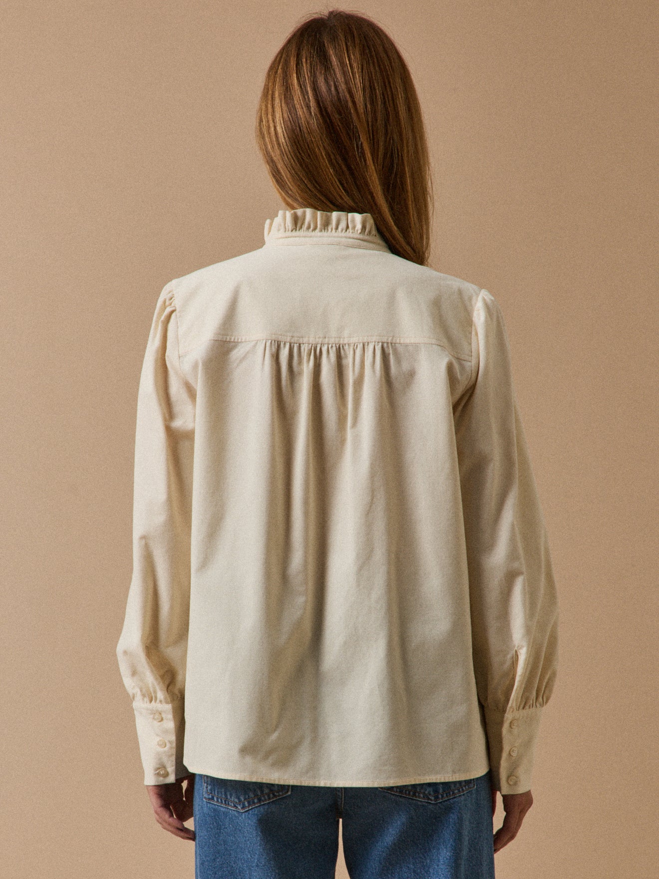 Chemise volantée femme velours côtelé babycord