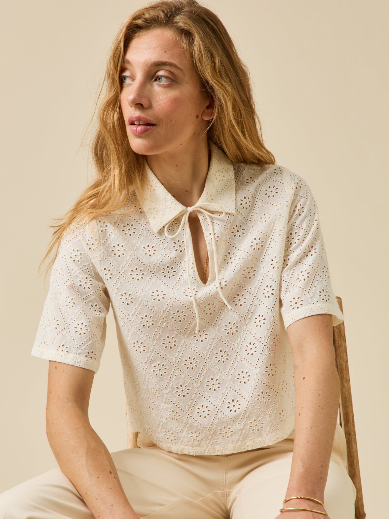 Top col polo femme broderie anglaise