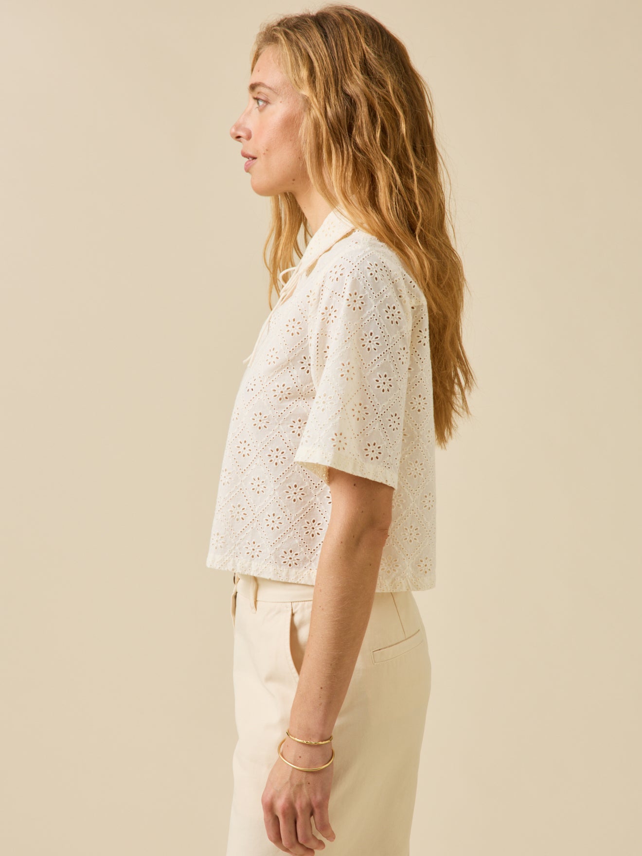Top col polo femme broderie anglaise