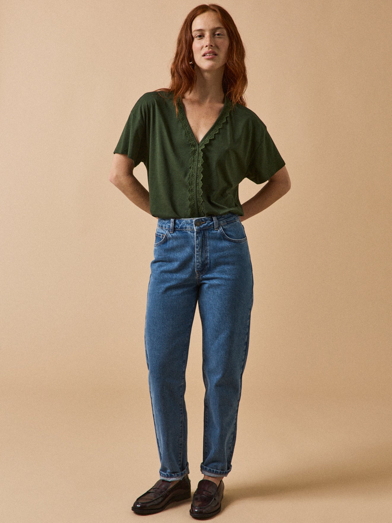 T-shirt col V dentelle femme lyocell et coton