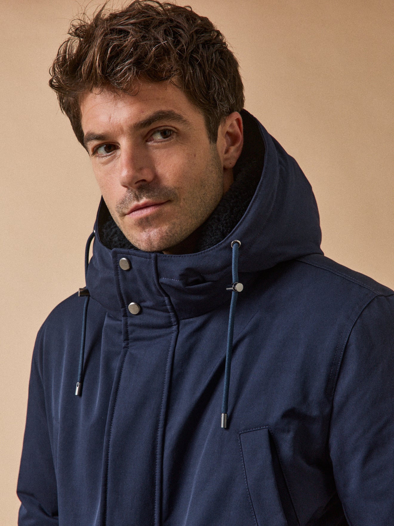 Parka longue capuche fourrée homme