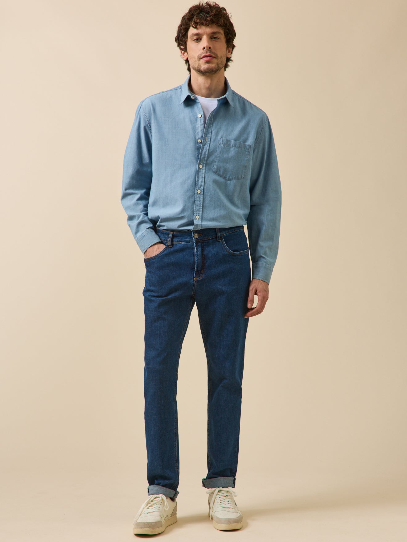 Chemise chambray homme coupe contemporaine