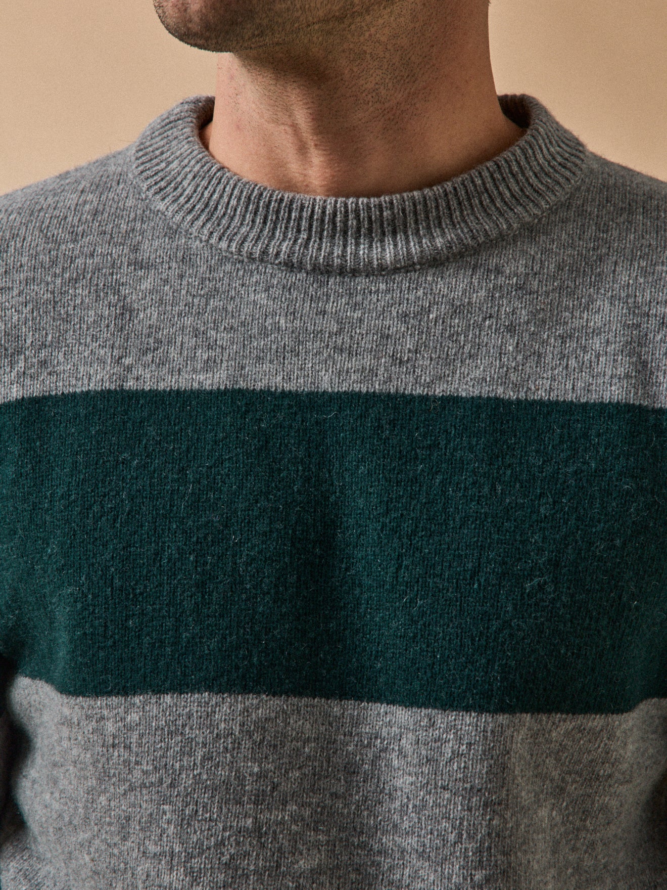 Pull rayé en laine majoritaire homme
