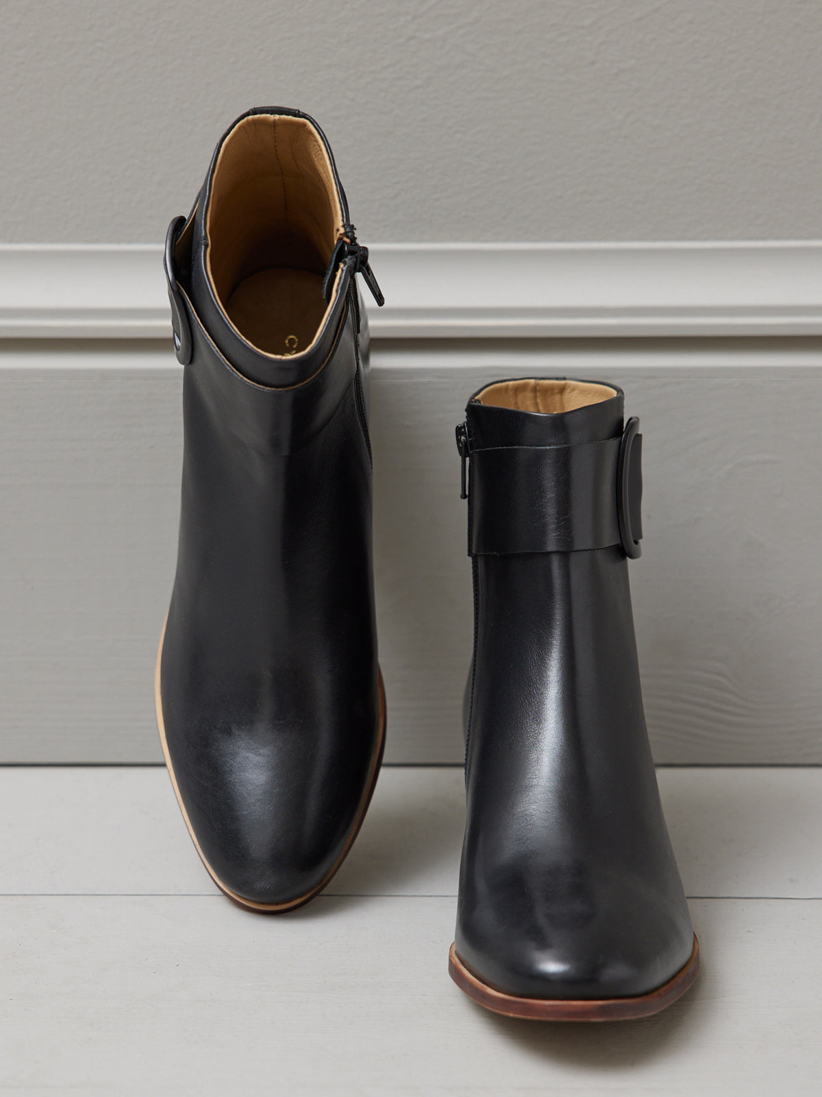Boots à boucle cuir femme