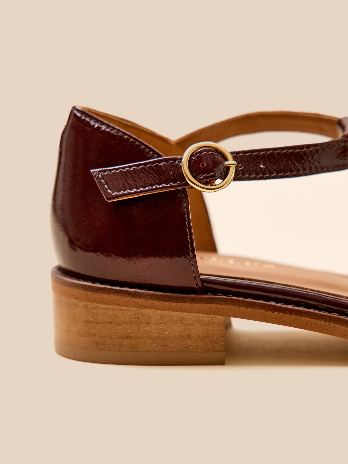 Sandales à talon style pêcheur cuir femme