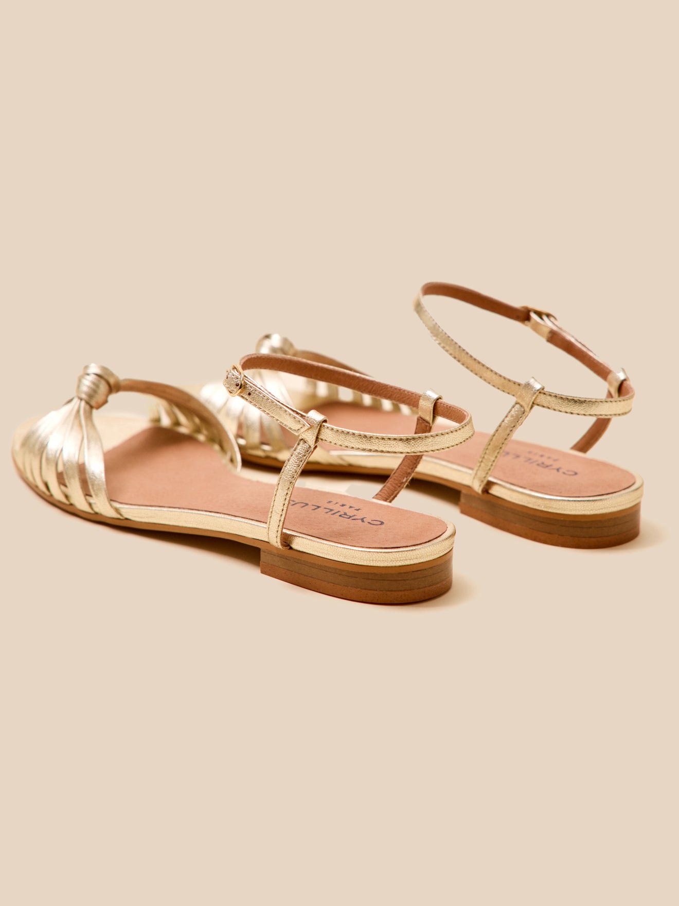 Sandales plates cuir métallisé femme