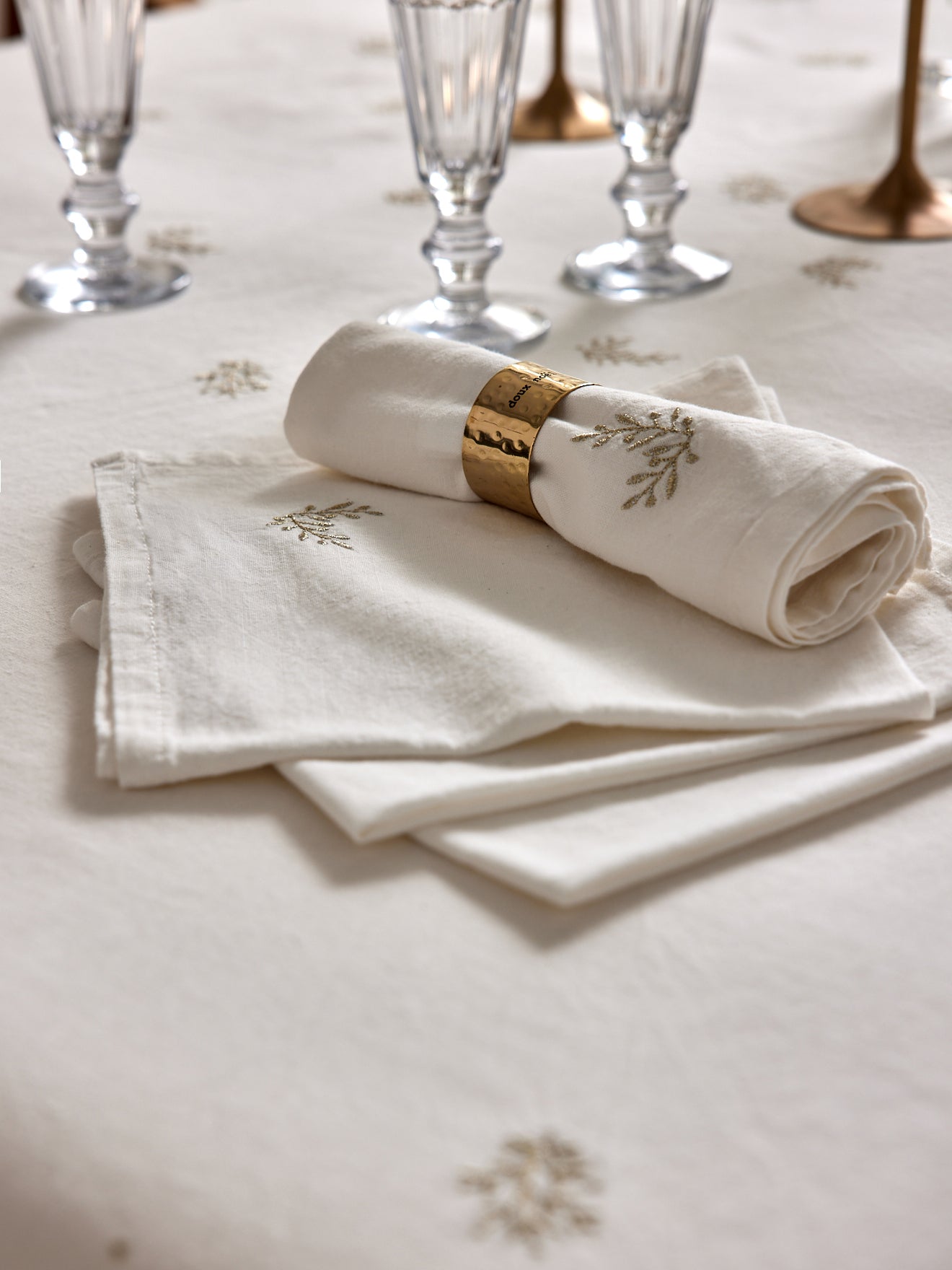 Serviette de table brodée en coton tramé aspect lin par lot de 4