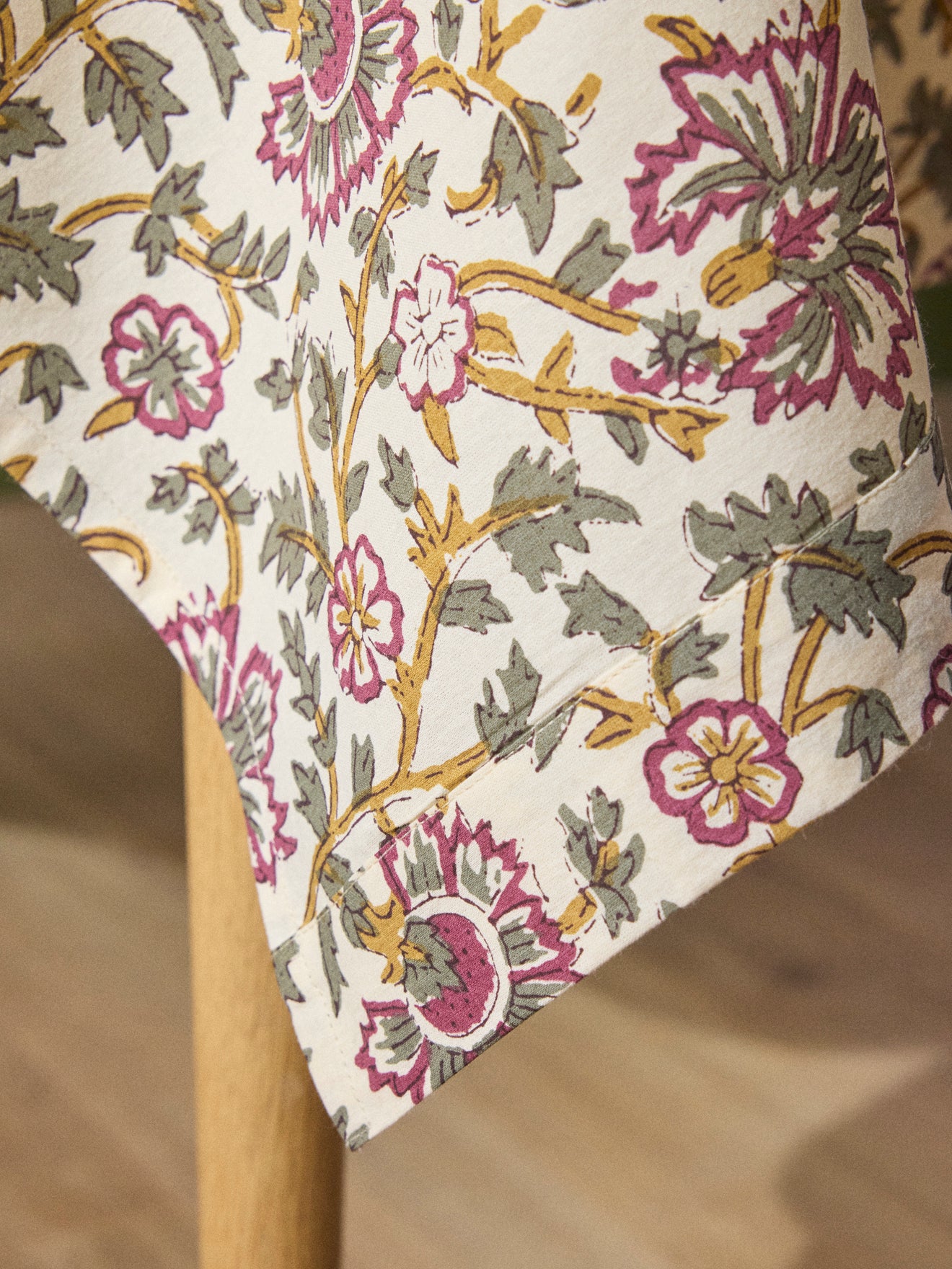 Nappe en coton fleuri indien