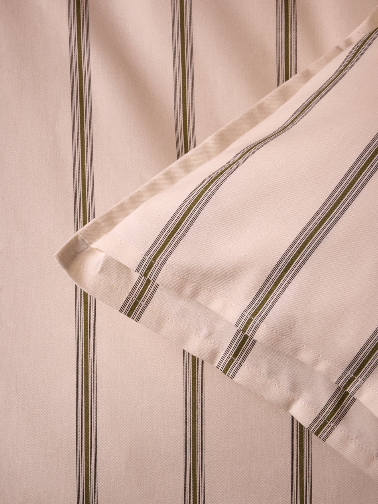 Taie d'oreiller satin de coton "Maxence"