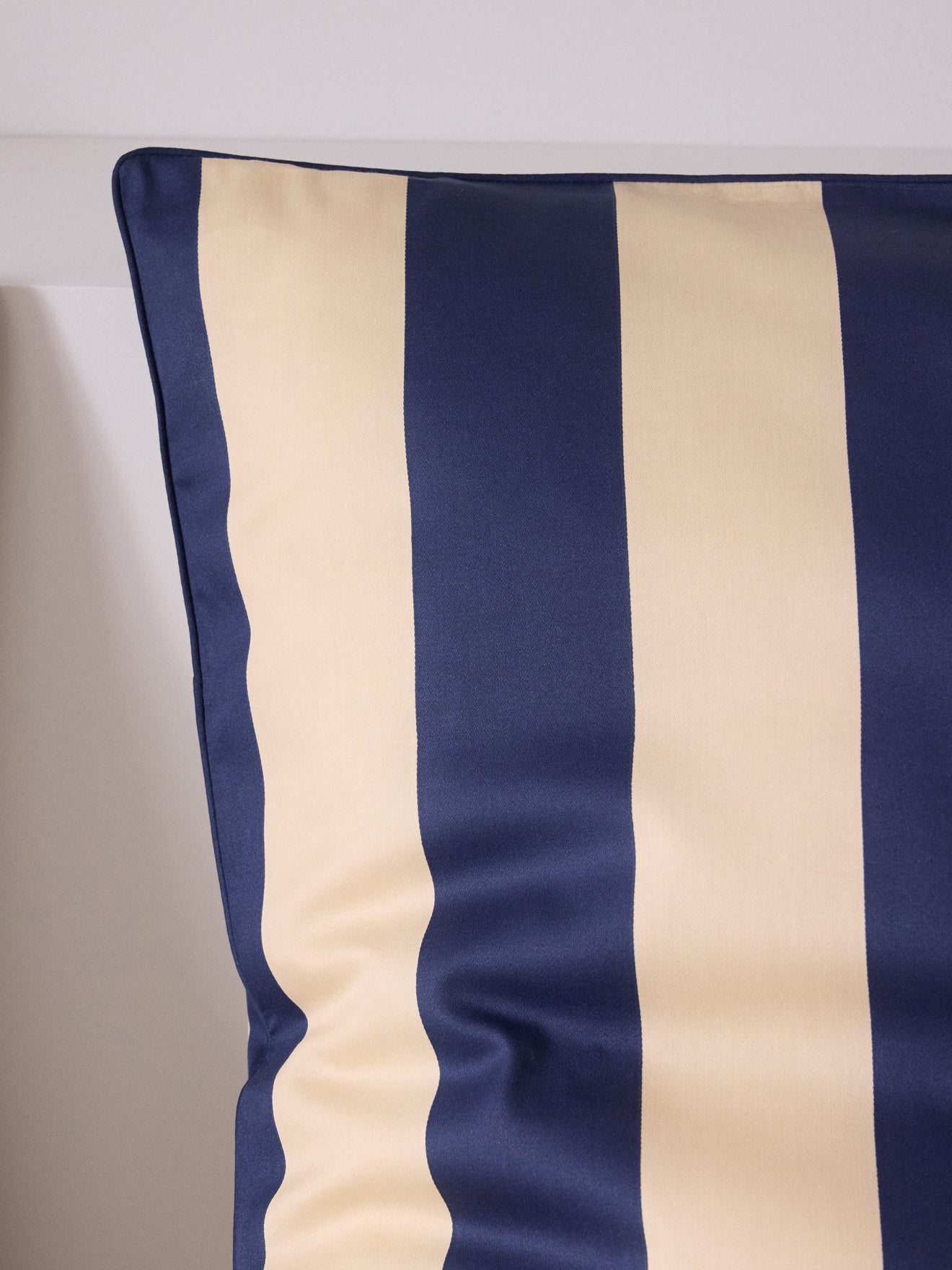 Taie d'oreiller satin de coton "Maxine"