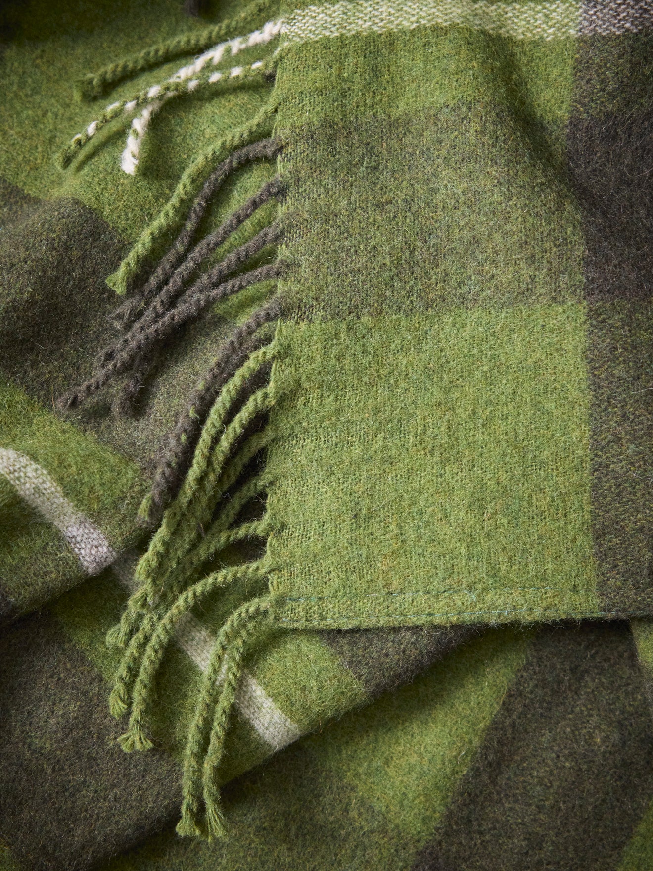 Plaid écossais laine majoritaire