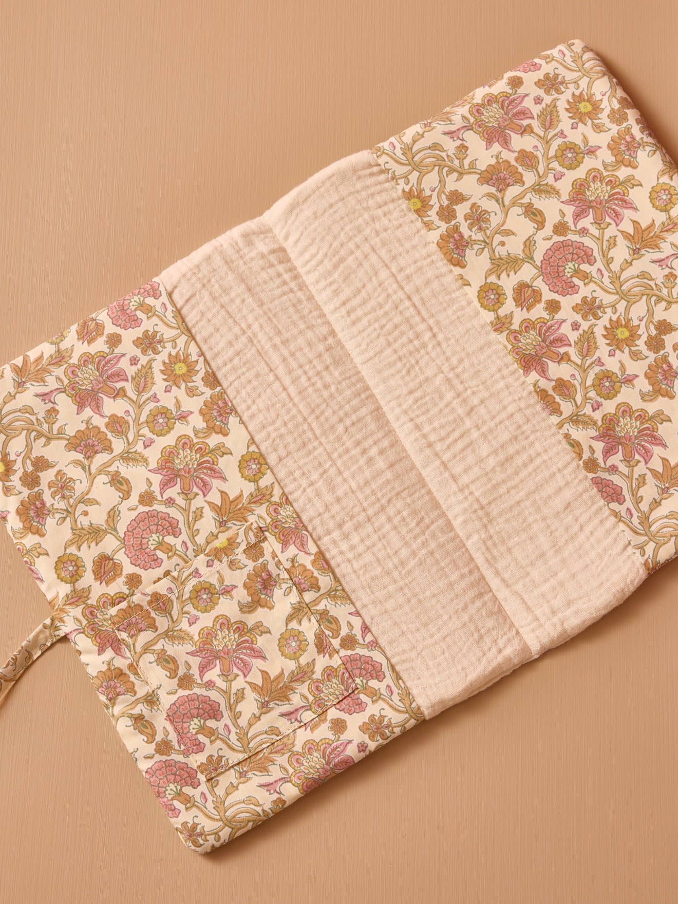 Housse pour carnet de santé en gaze vichy