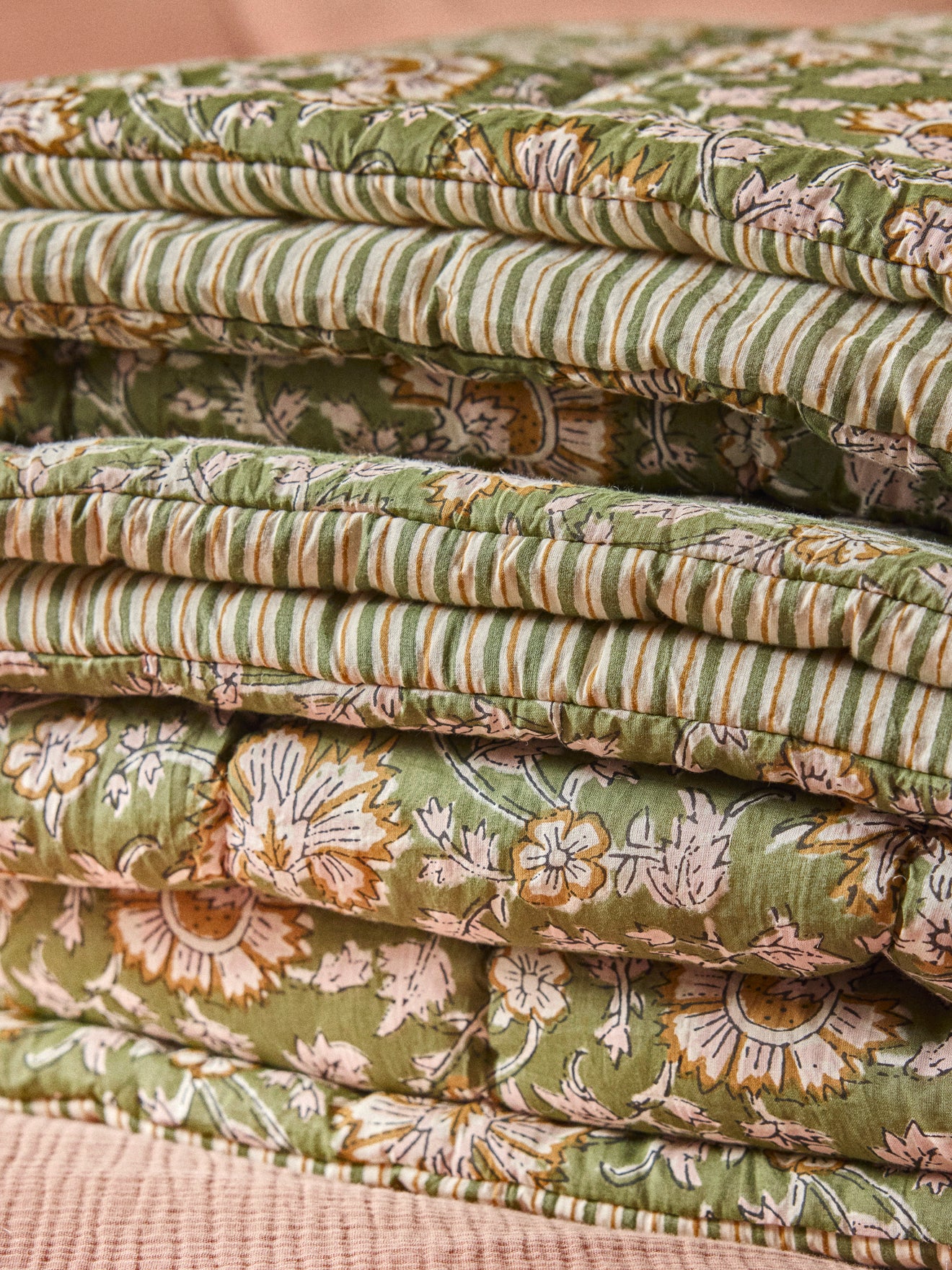 Boutis réversible tissu indien et rayures