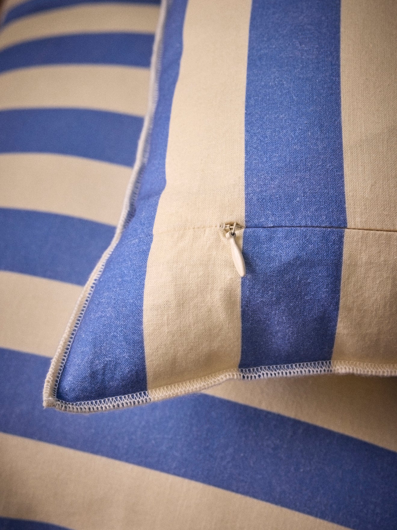 Housse de coussin rayée coton et lin