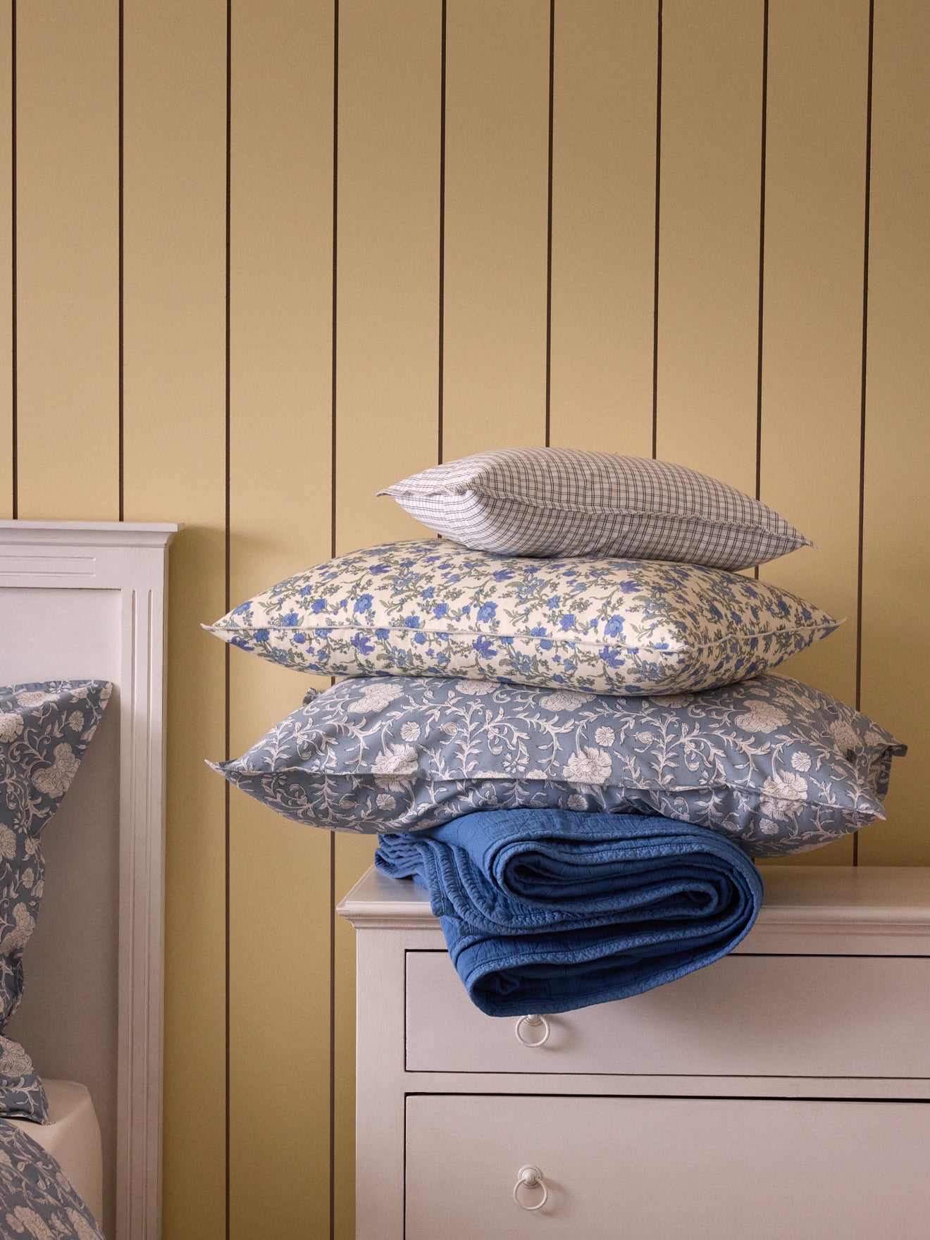 Housse de coussin fleurie coton et lin