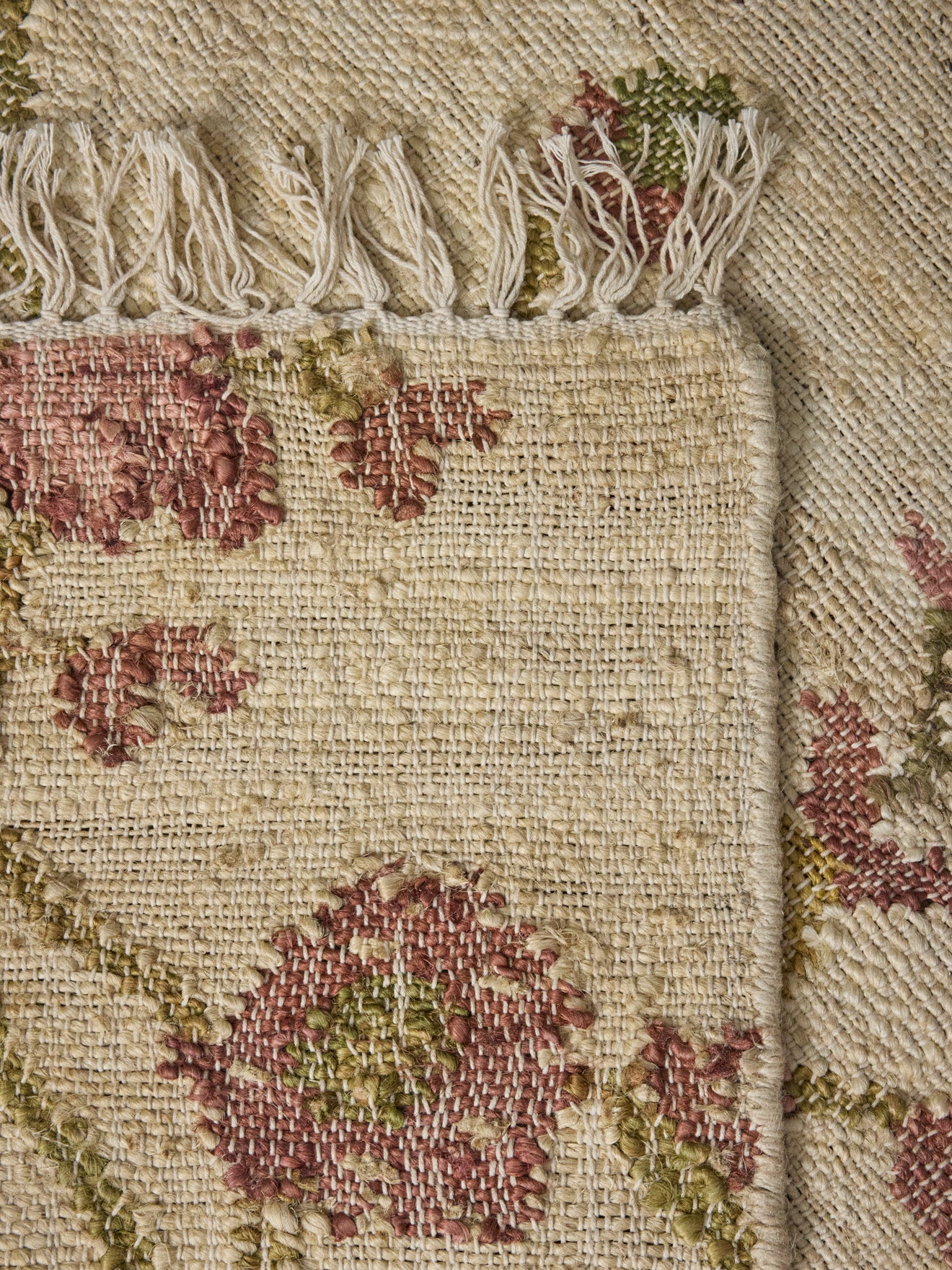 Tapis Romy en jute et coton tissés