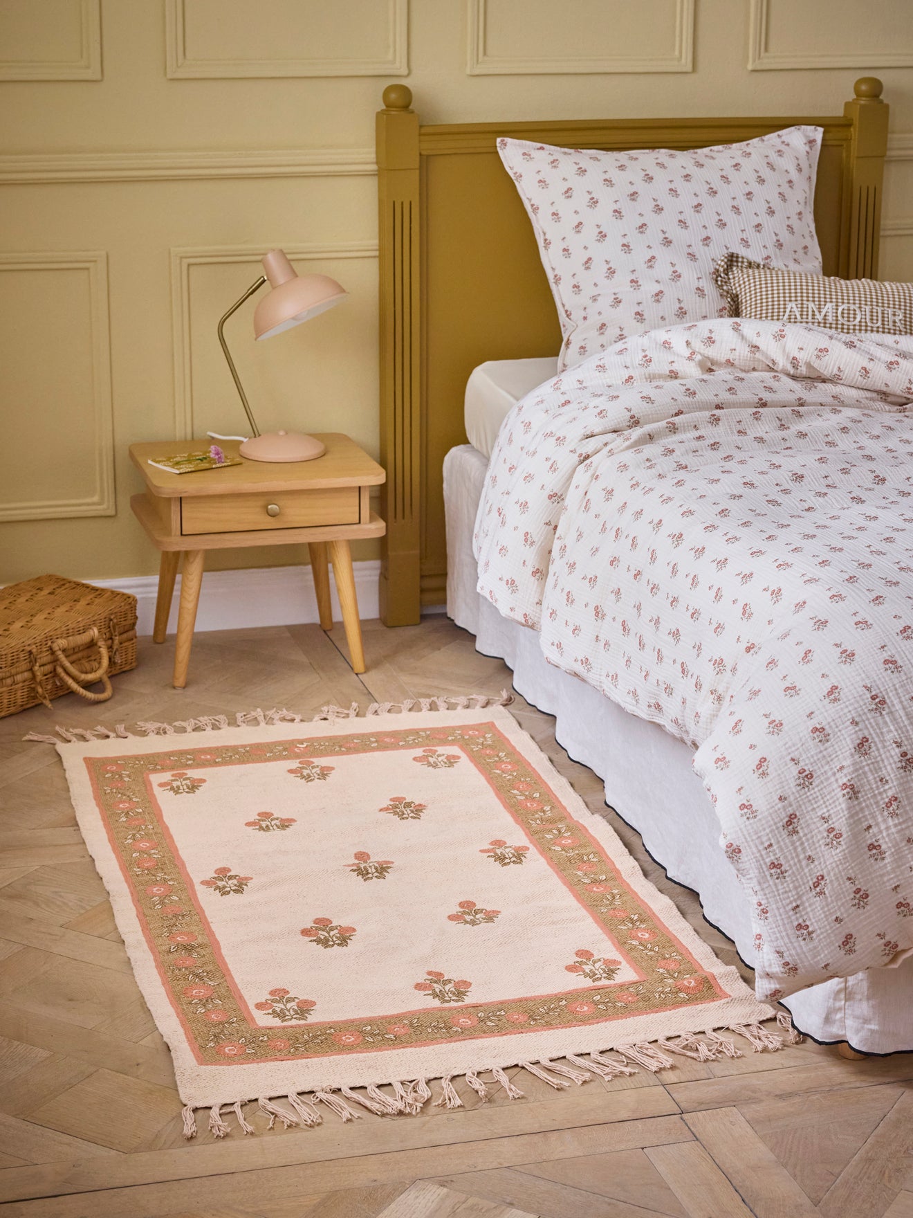 Tapis Agathe en coton brodé - Grand modèle