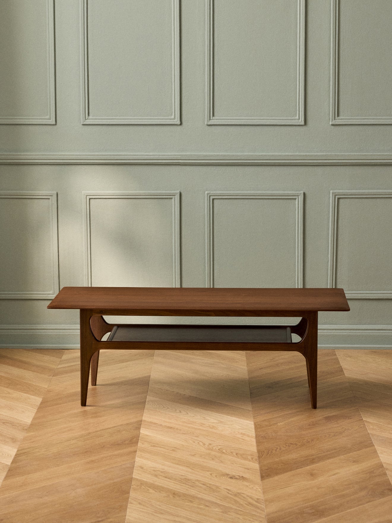 Table basse en noyer Hector - Ligne Mid-Century