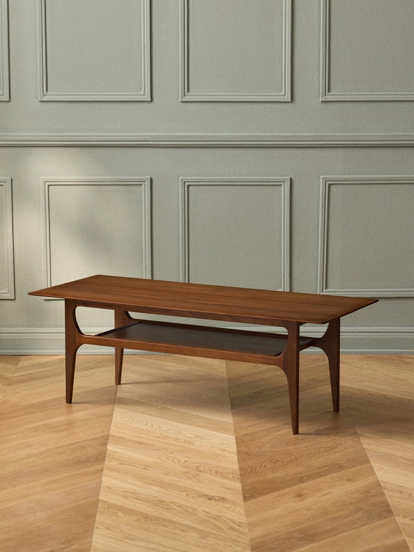 Table basse en noyer Hector - Ligne Mid-Century