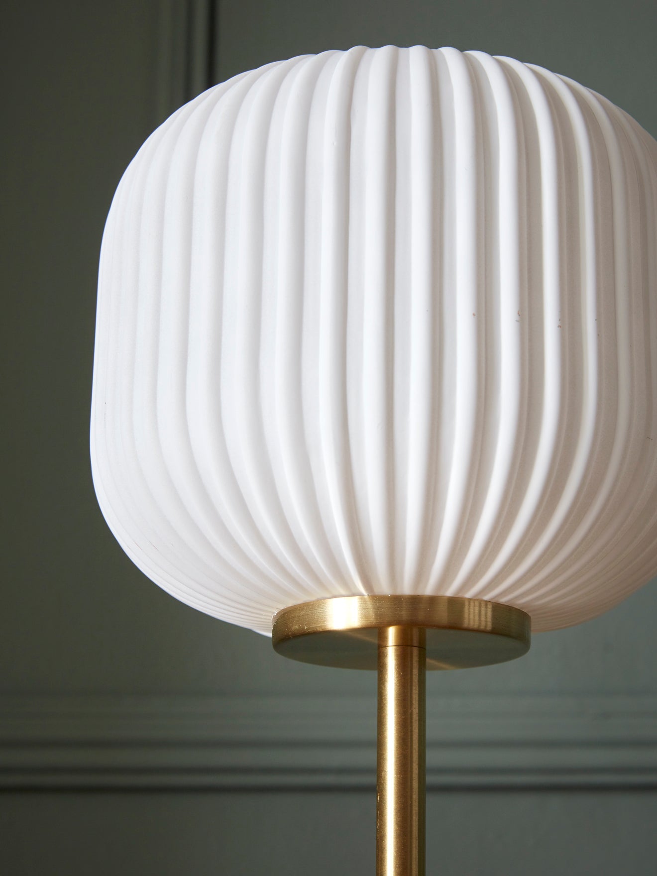 Lampe laiton et verre strié