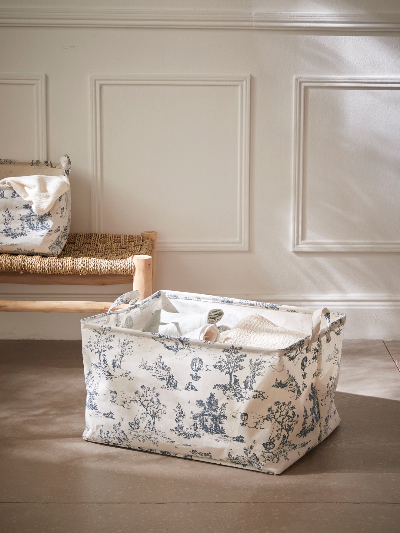 Bac à linge esprit Jouy, grand modèle