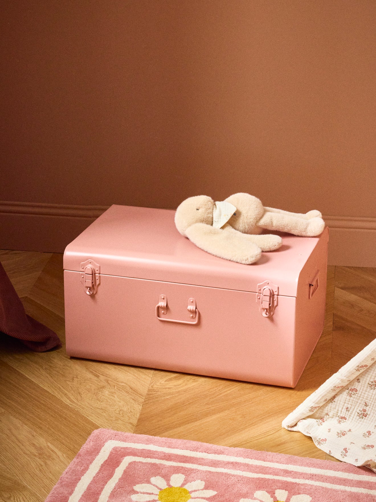 Coffre de rangement en métal