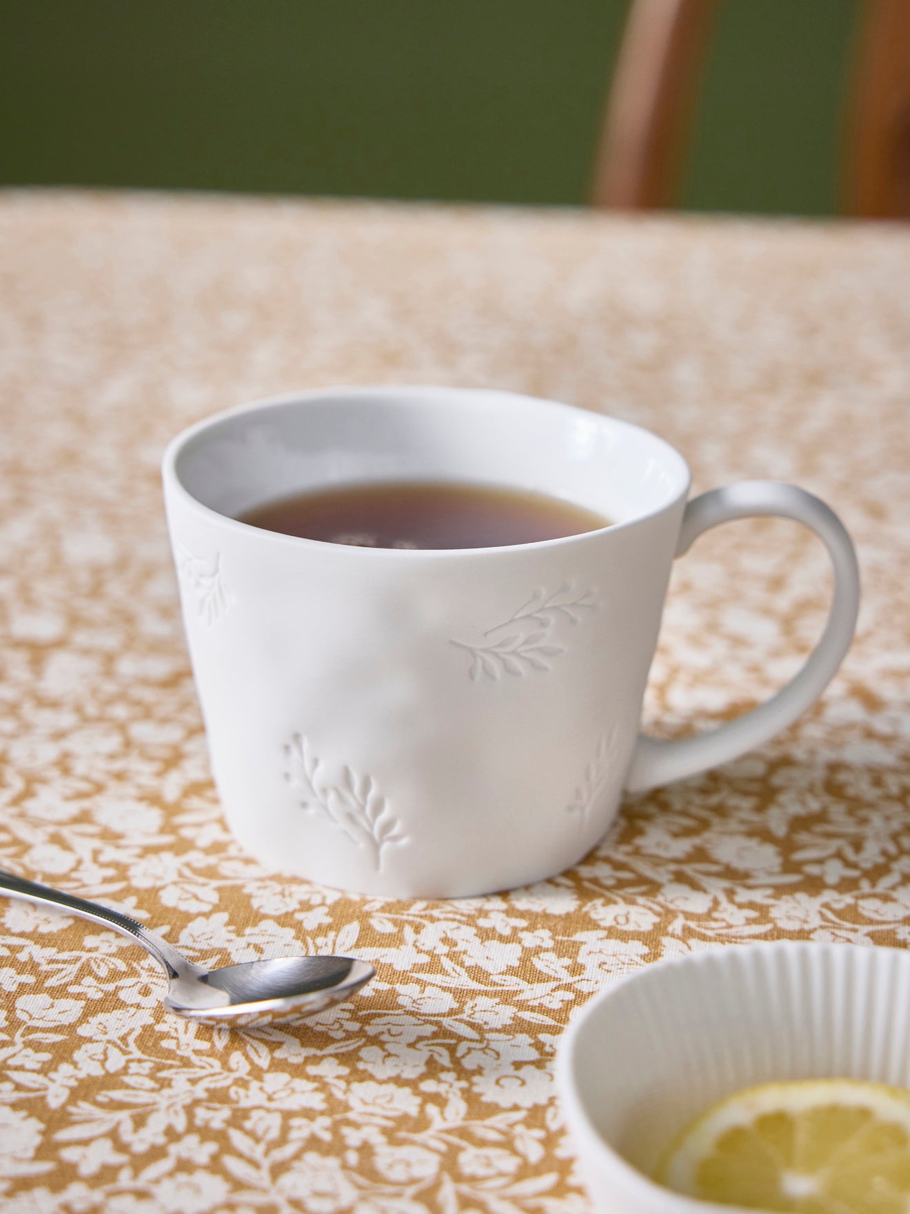 Tasse feuillage en céramique par lot de 4