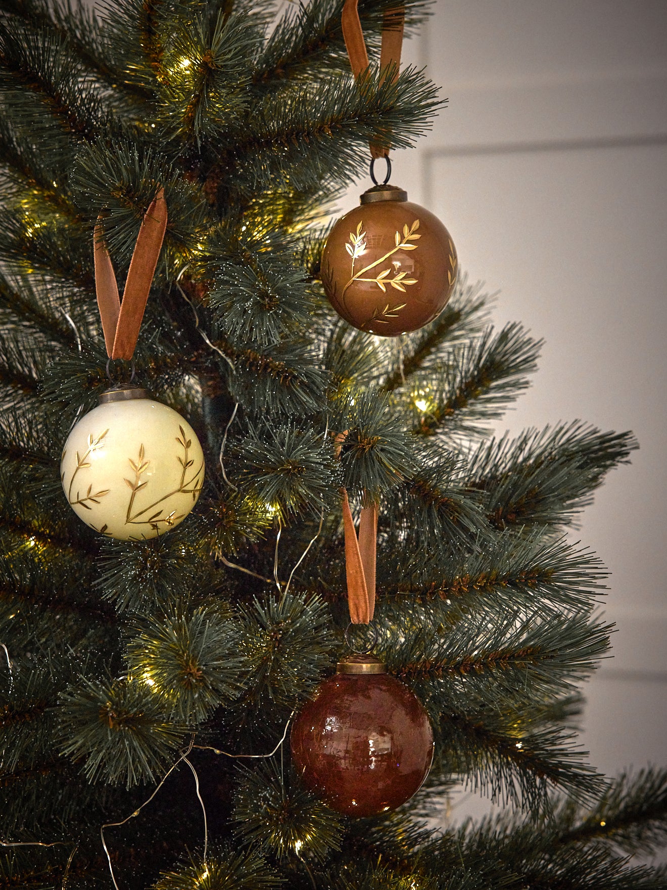 Boule de Noël en verre peint par lot de 3