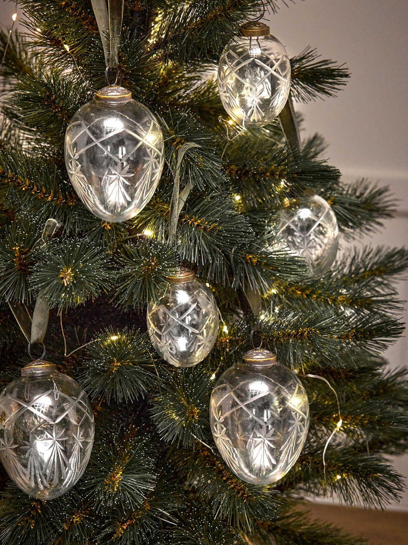 Boules en verre ciselé par lot de 6