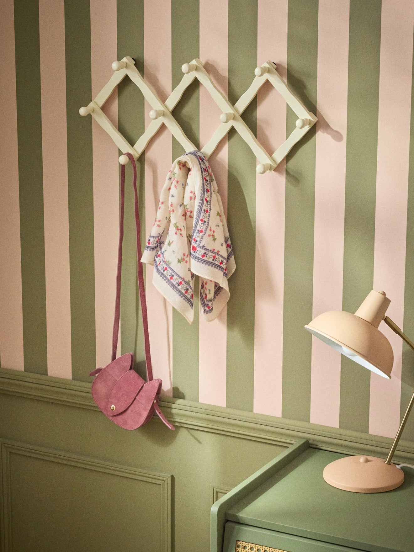 Portemanteau accordéon en bois