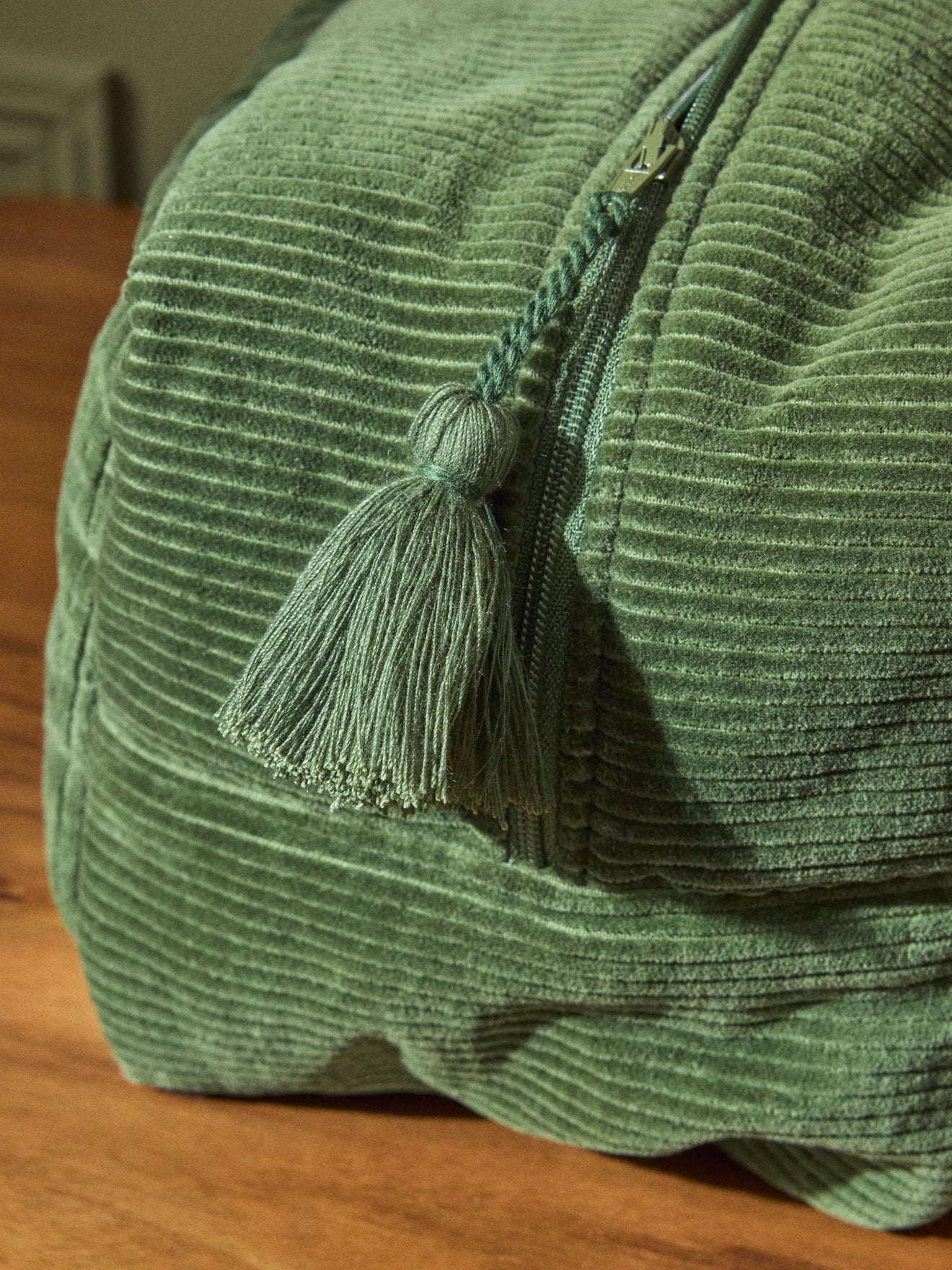 Trousse de toilette en velours côtelé