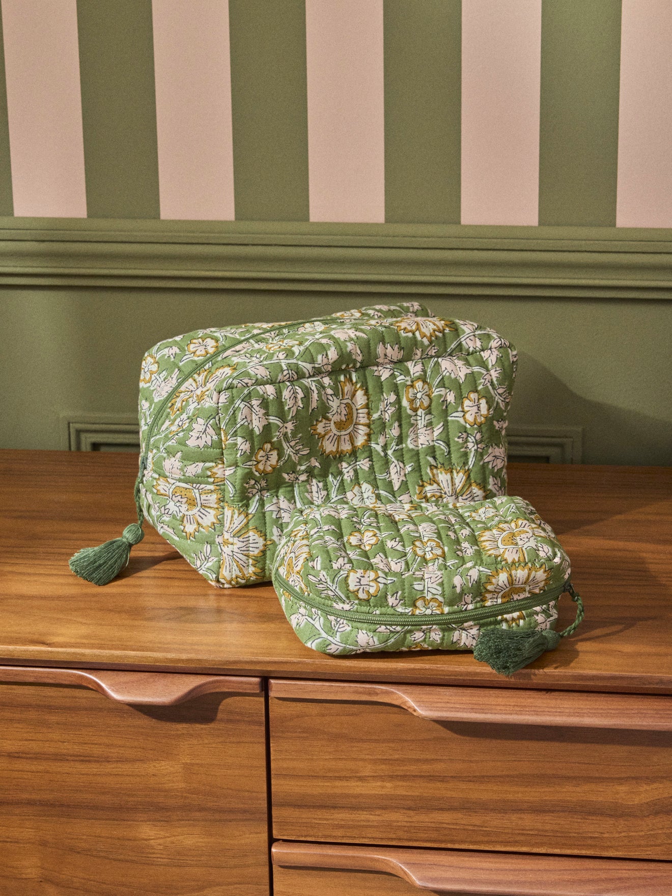 Trousse de toilette matelassée en tissu indien