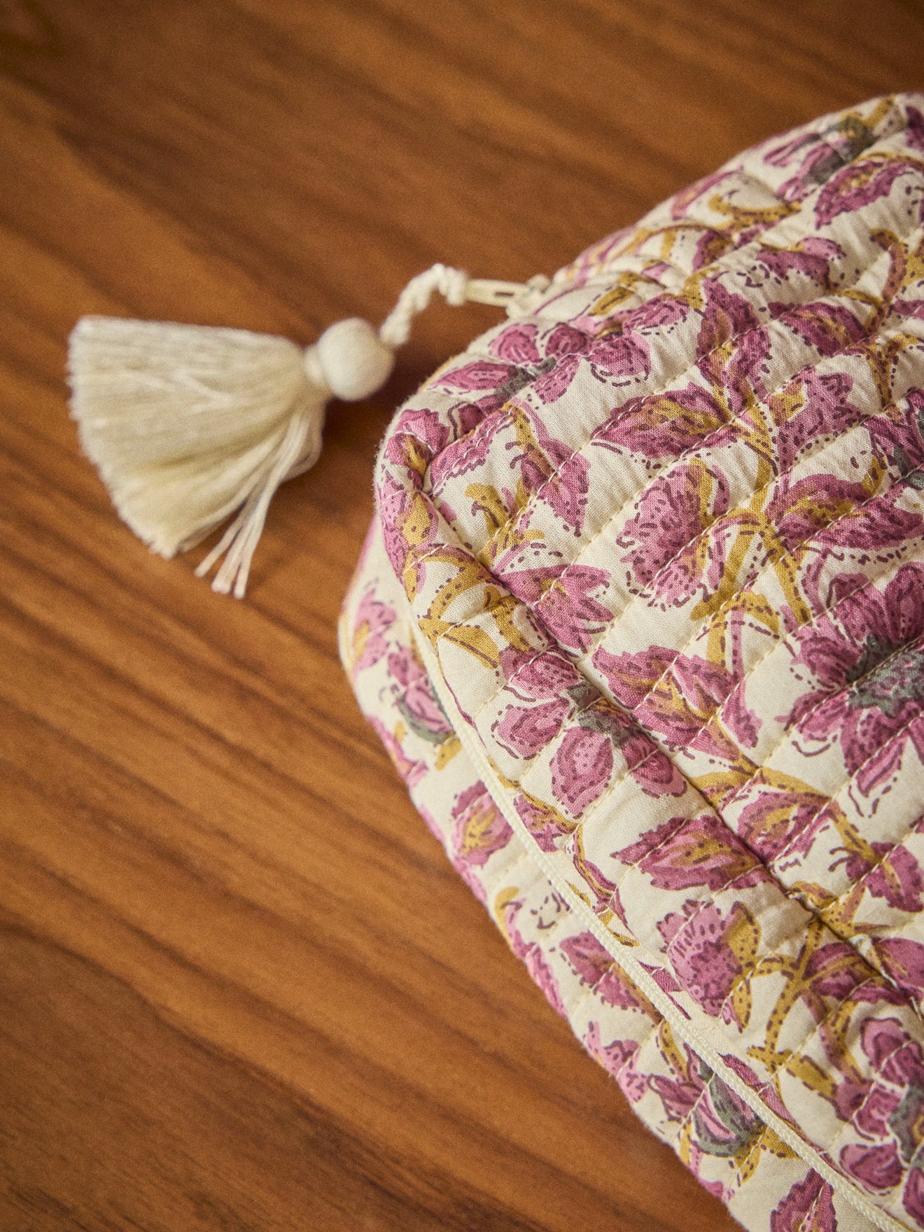 Trousse de toilette matelassée en tissu indien