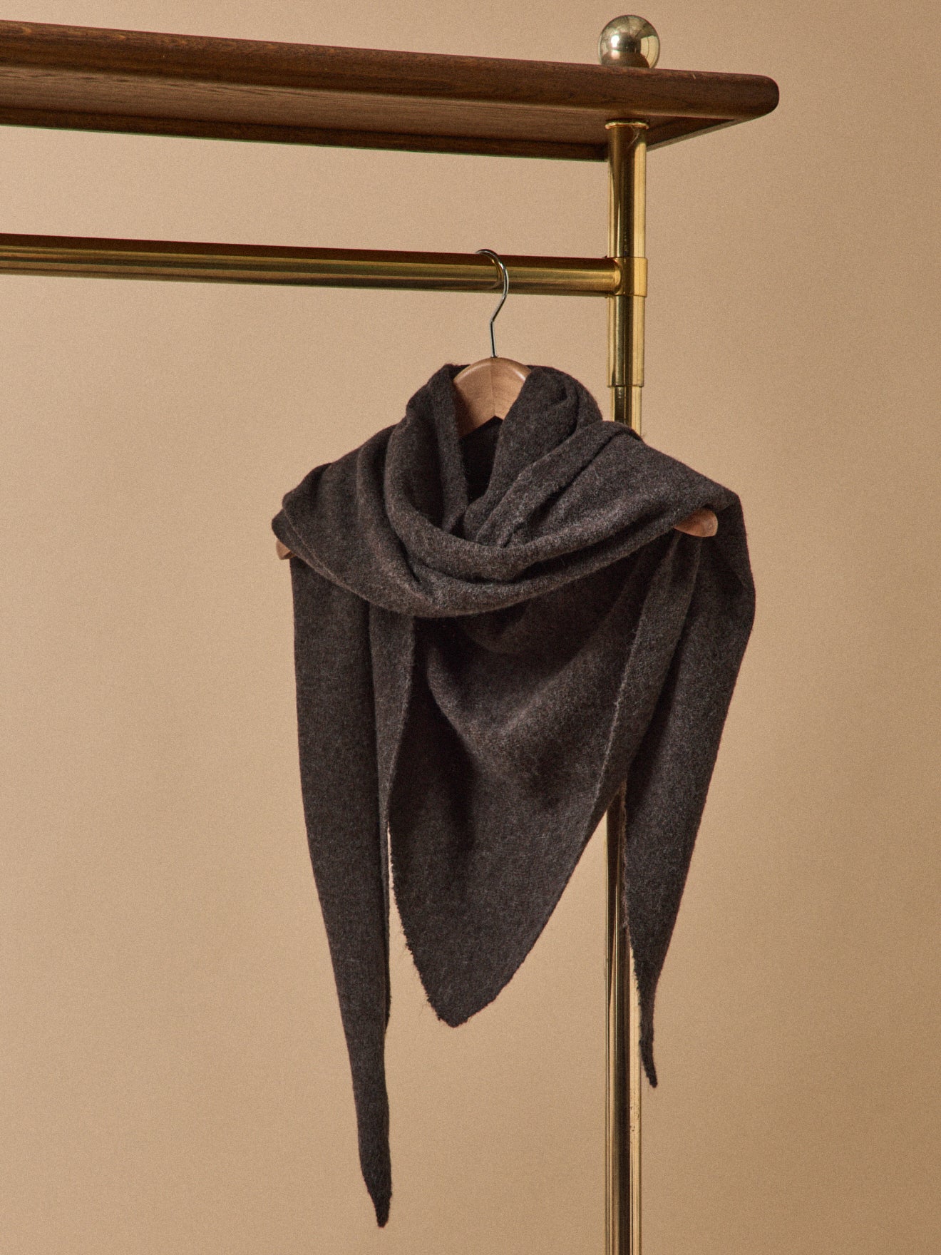 Écharpe triangle unie adulte