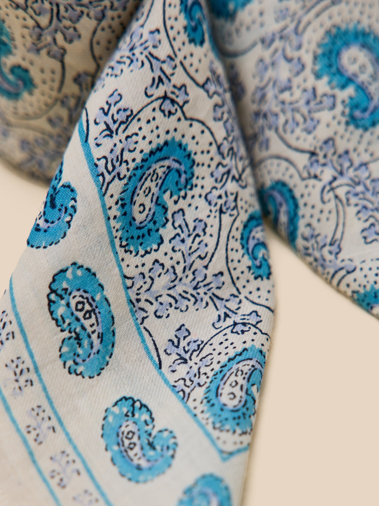 Foulard coton femme motif Paisley