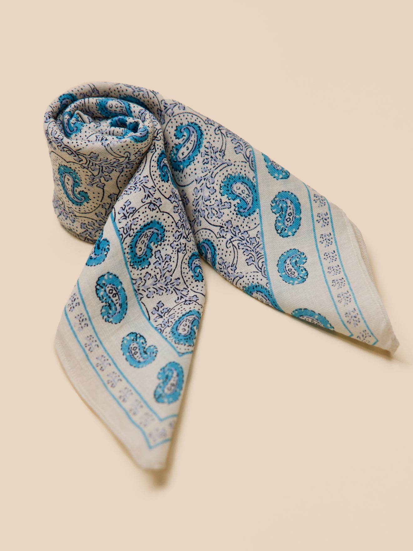 Foulard coton femme motif Paisley