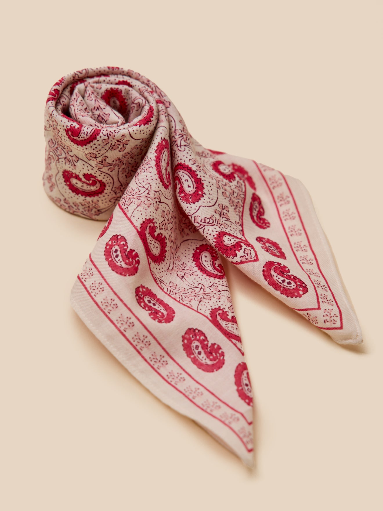 Foulard coton femme motif Paisley
