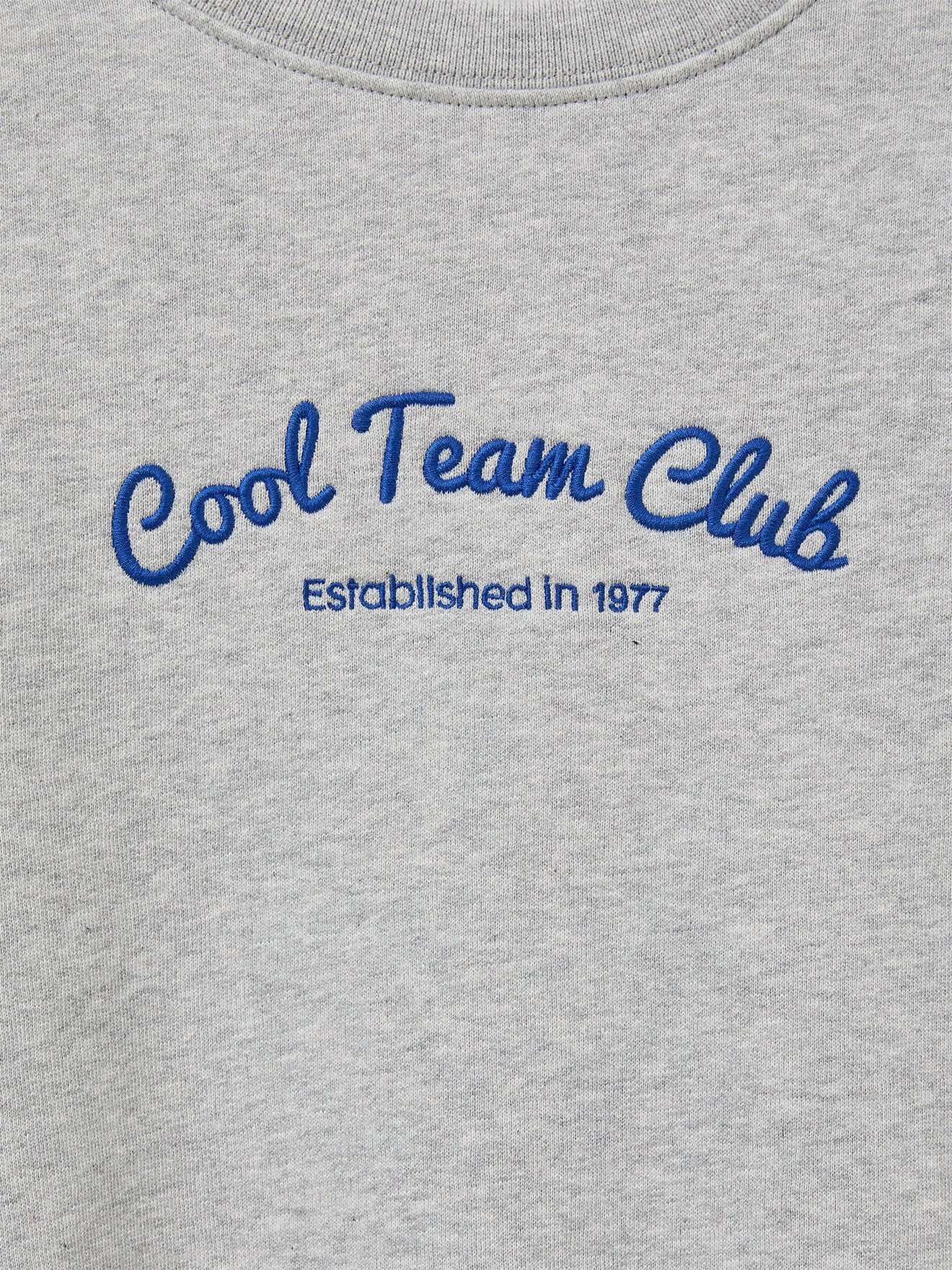 Sweat brodé Fille - Collection Junior