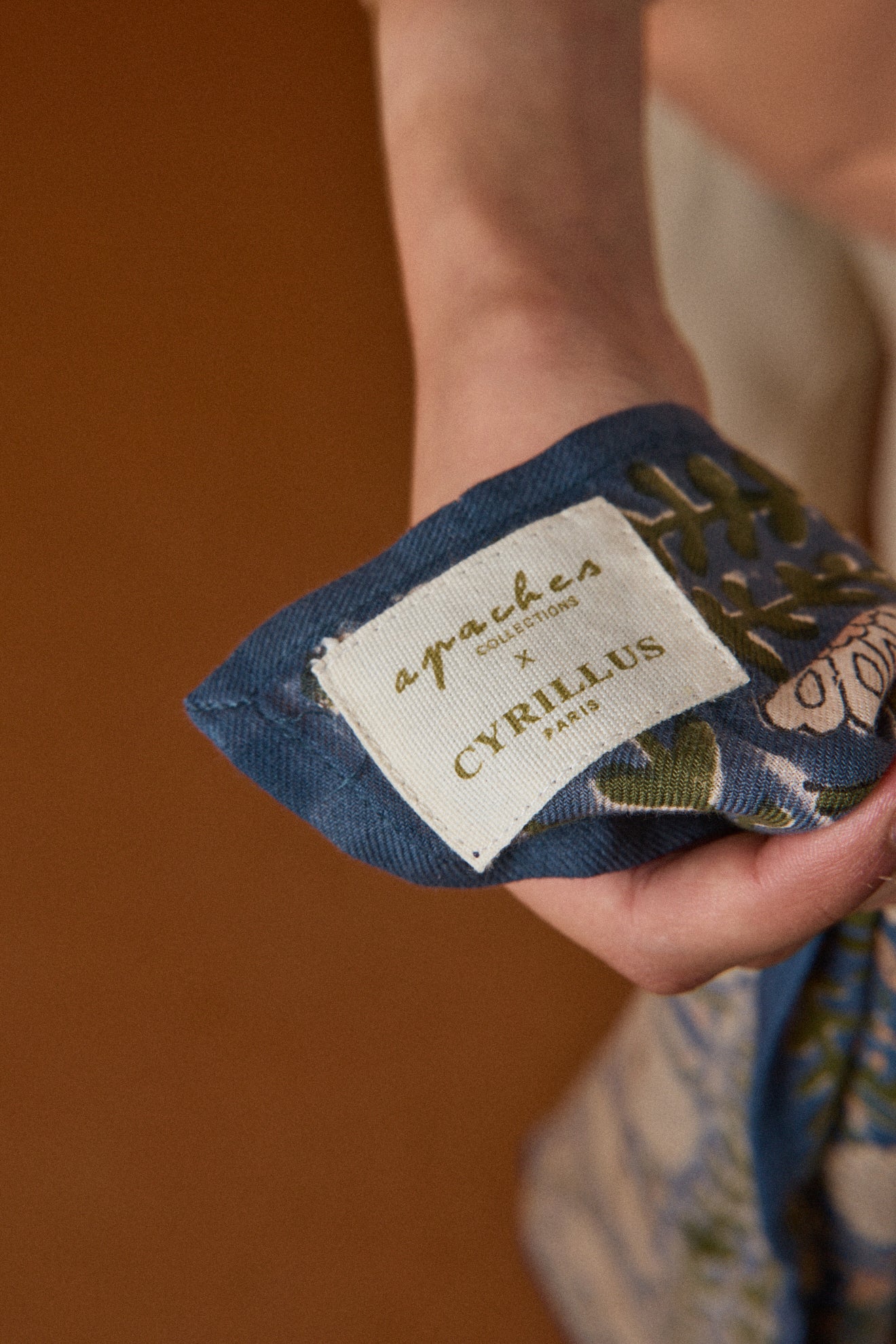 Foulard MANIKA – Cyrillus X Apaches Collections