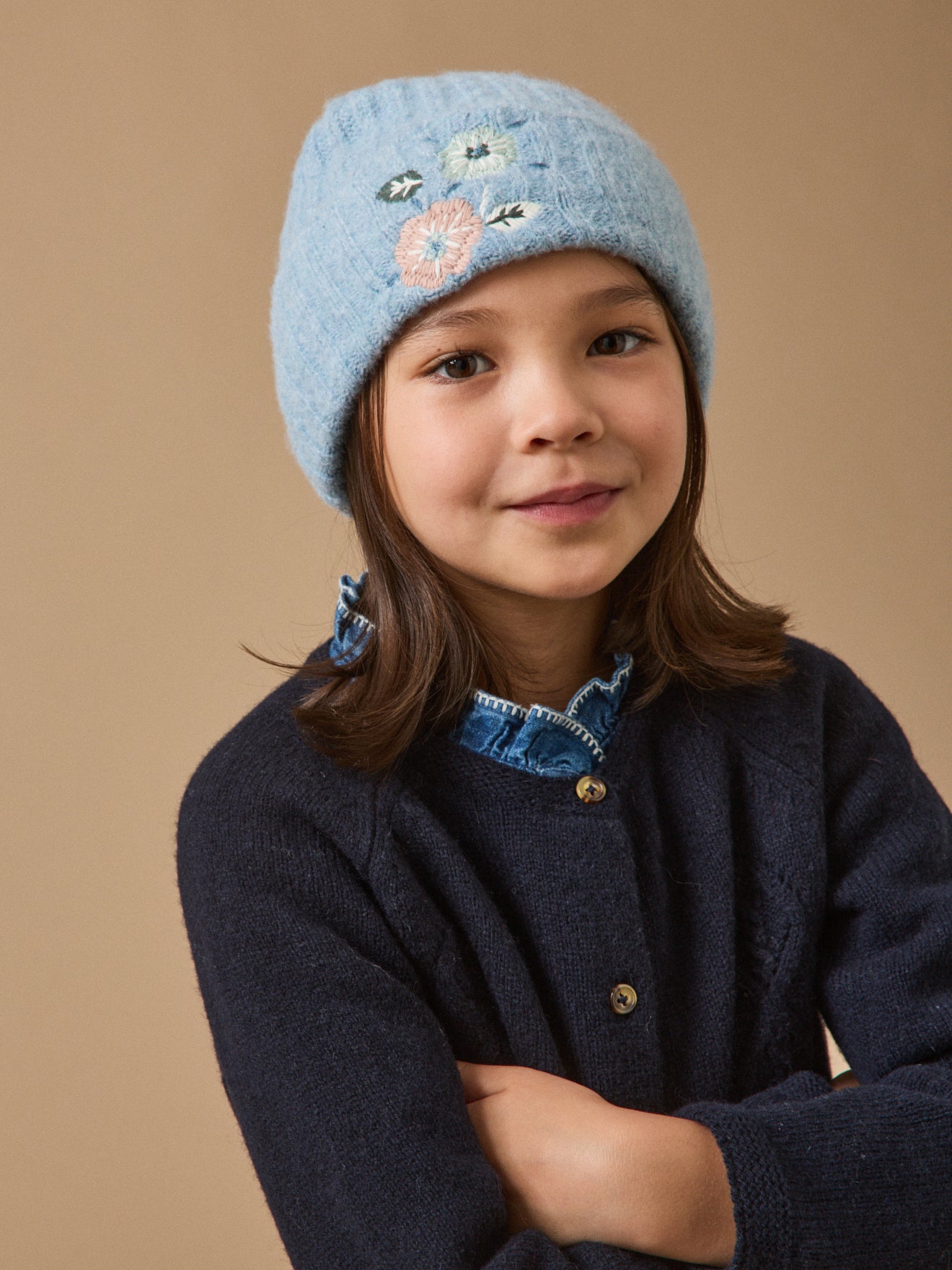 Bonnet brodé maille côtelée fille