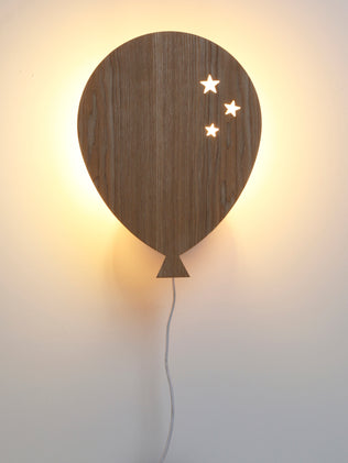 Lampe murale ballon bois