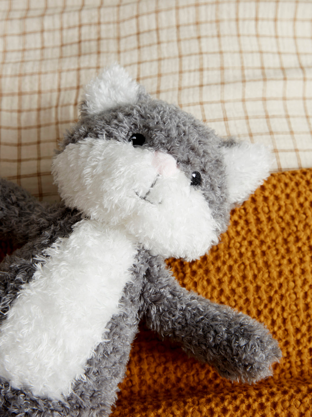 peluche chat interactif